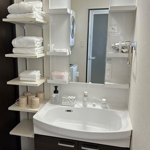 kh-rooms-800x800-amenity.jpg